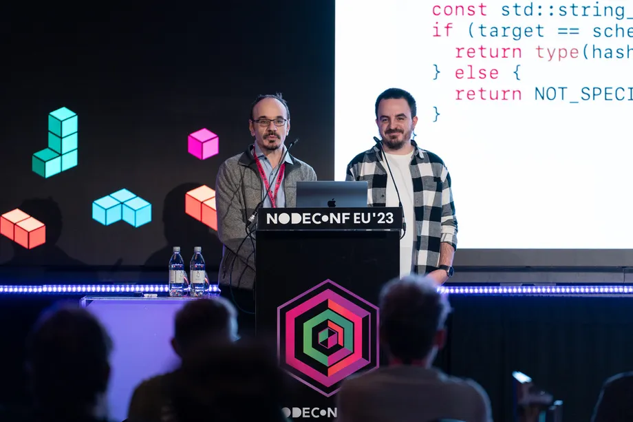 Yagiz Nizipli & Daniel Lemire giving a presentation
